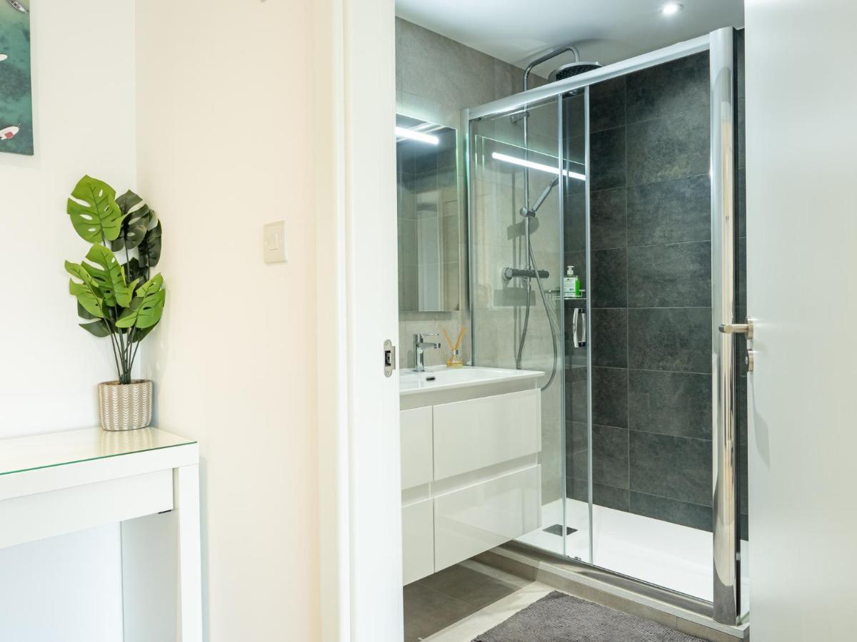 Brand New Studio Near The Beach, Gibraltár Kültér fotó