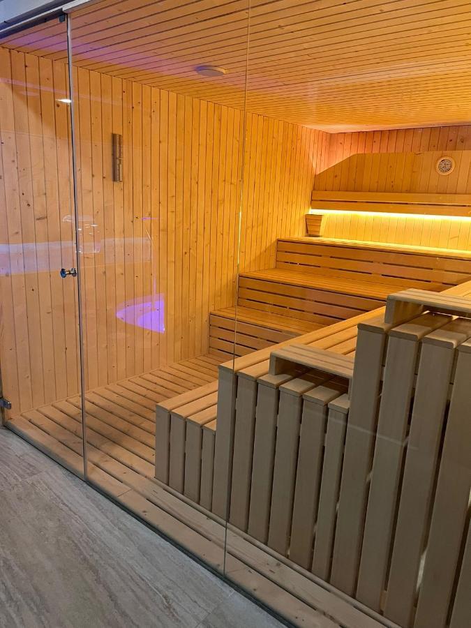 Brand New Studio Near The Beach, Gibraltár Kültér fotó